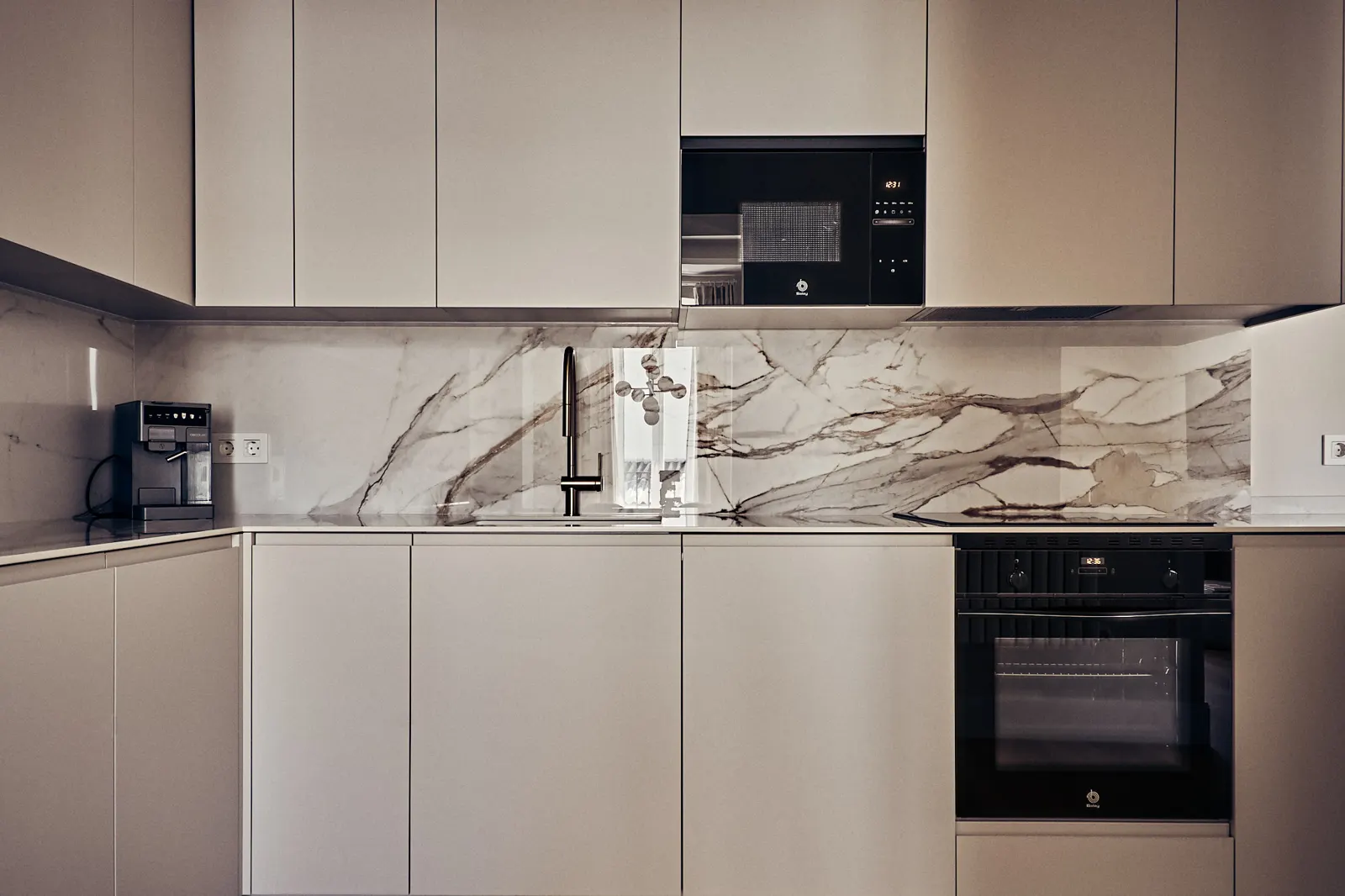 Flat on Calle Piamonte, Justicia, Centro miniatura 8