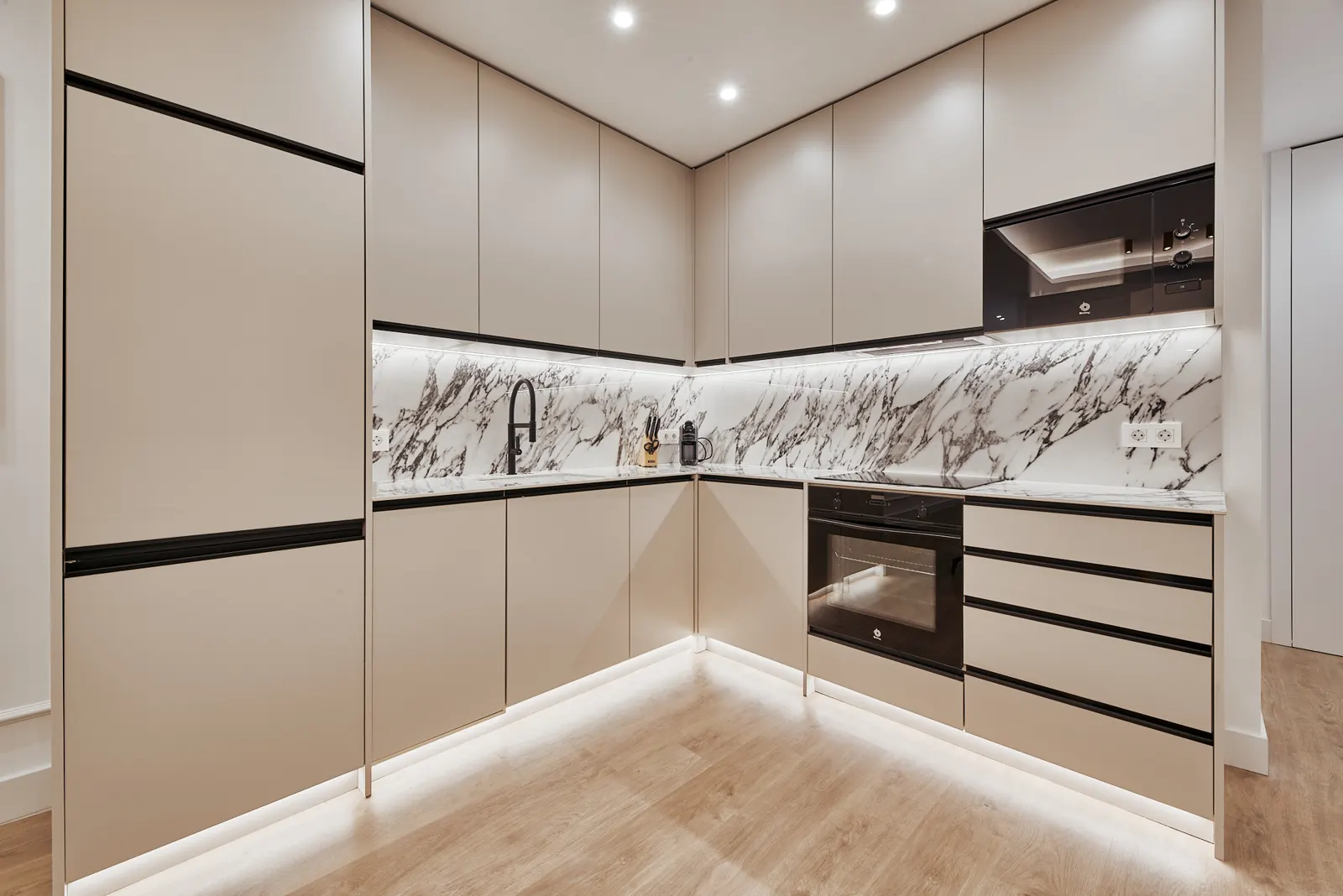Flat on Calle Colon, Justicia, Centro miniatura 19