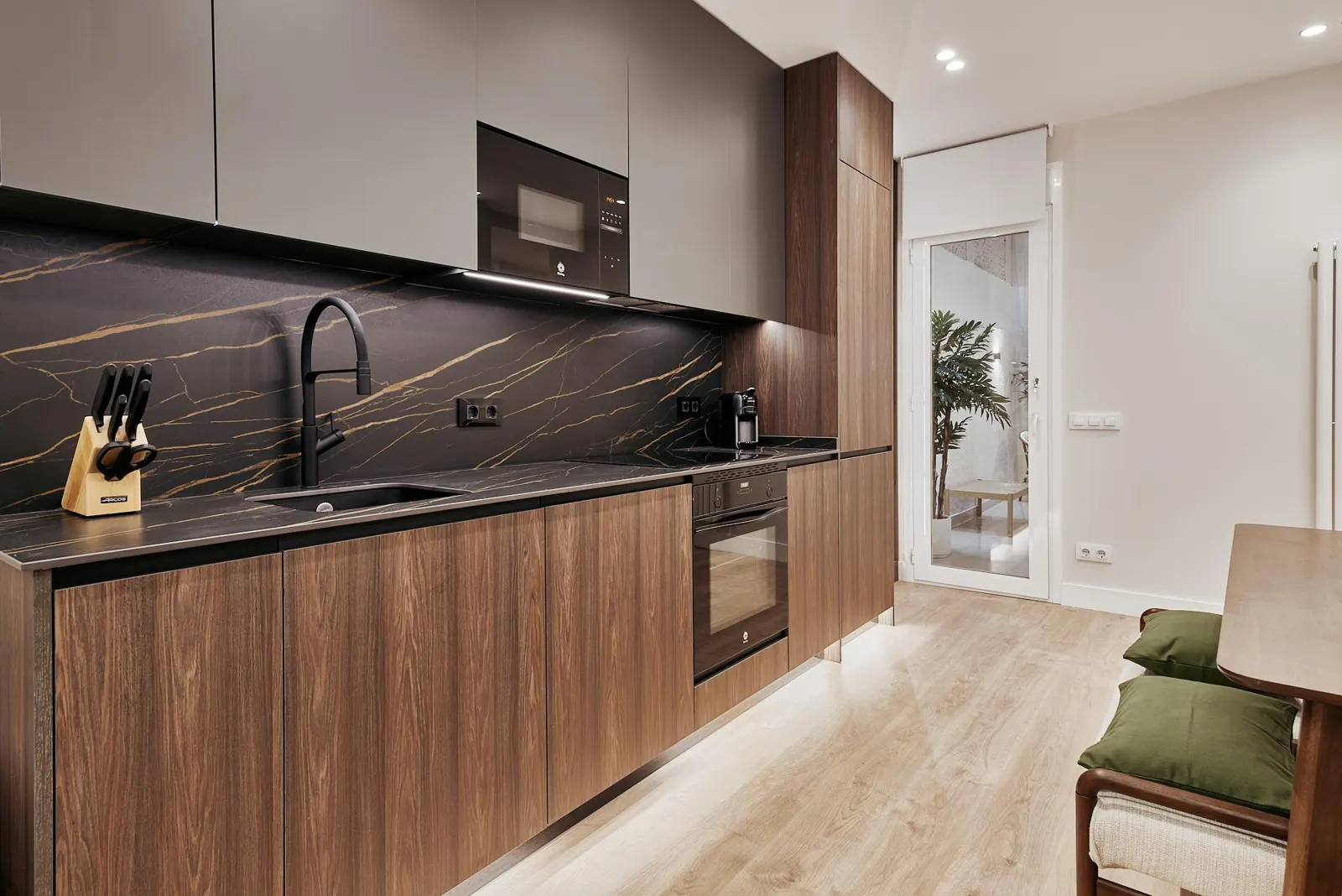 Flat on Calle Españoleto, Almagro, Chamberí miniatura 9