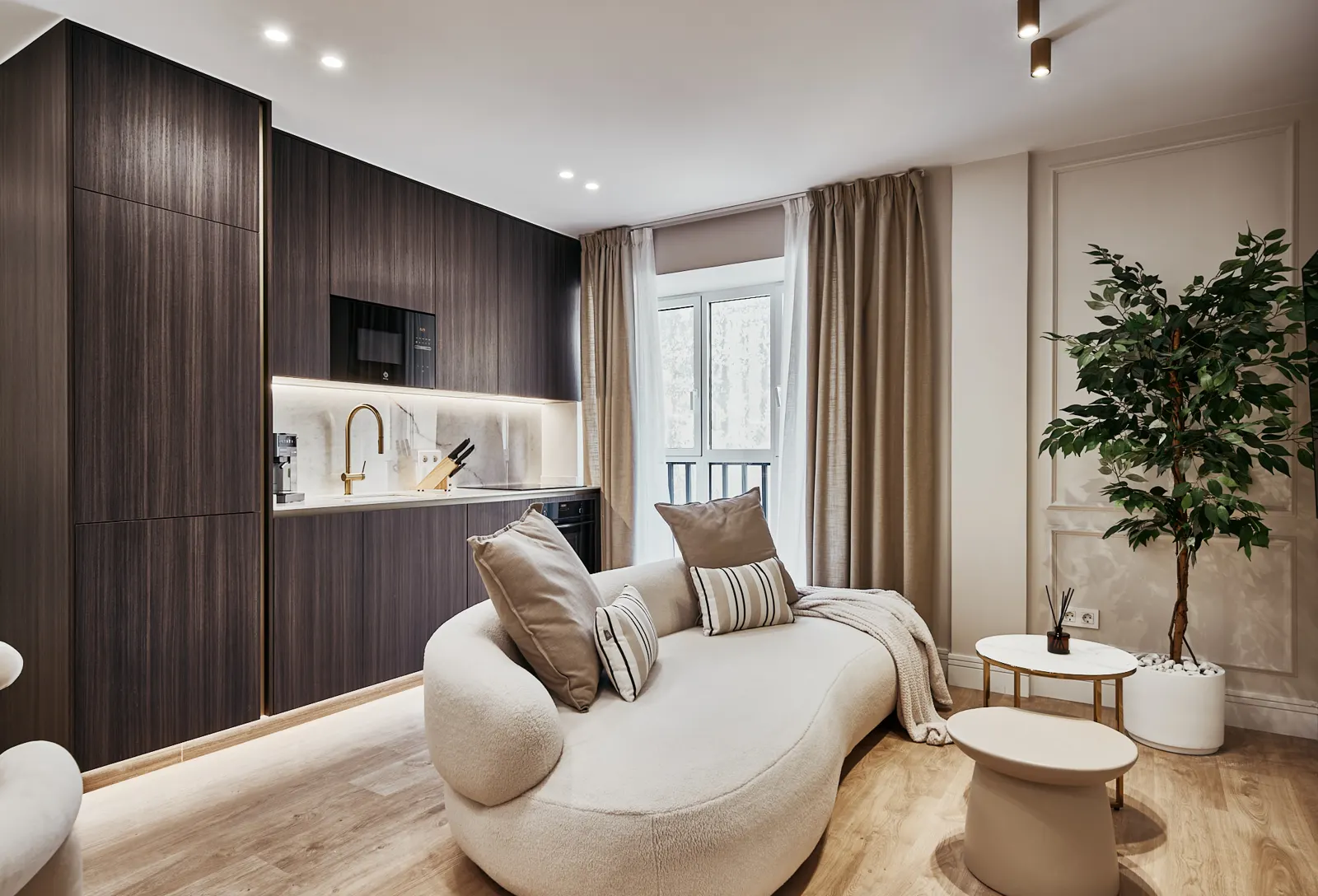 Flat on Calle Piamonte, Justicia, Centro — foto 1
